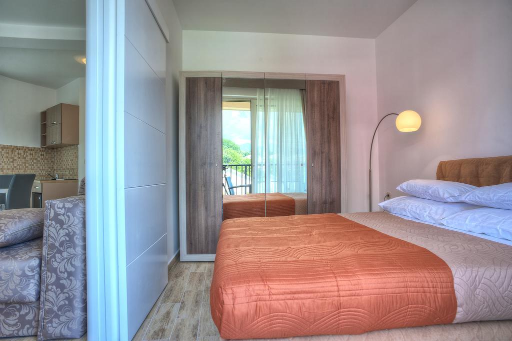 Guest House Przno Bay Sveti Stefan Exteriör bild